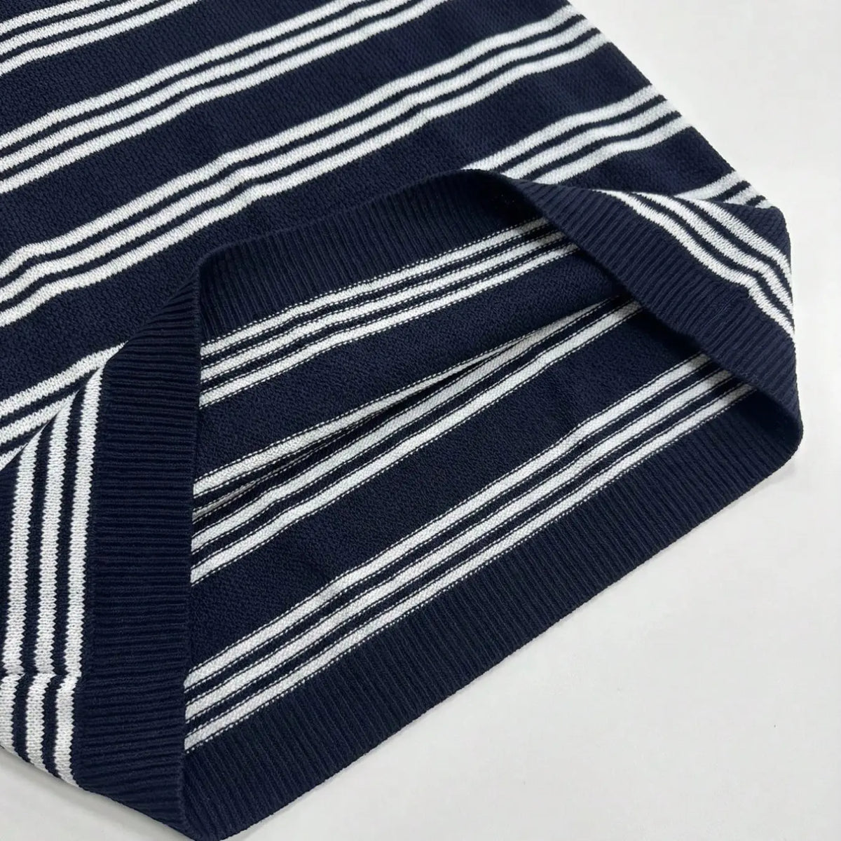 Men's Striped Colorblock Knit Tank Top Vest, Summer Thin Casual Streetwear, Fitted Short Sleeveless Graphic Sweater, Trendy Fashion Apparel, Menswear, Knitted Vest