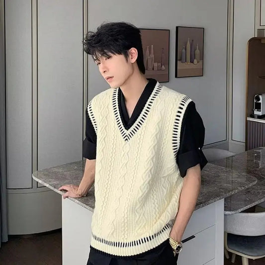 Men's Fashion Plain Sleeveless Korean-Style V-Neck Academy Sports Vest - Regular Fit, Standard Length, Relaxed Loose Menswear Casual Top for Spring & Autumn Sports, Outdoor Activities (Multi-Size, M Available)