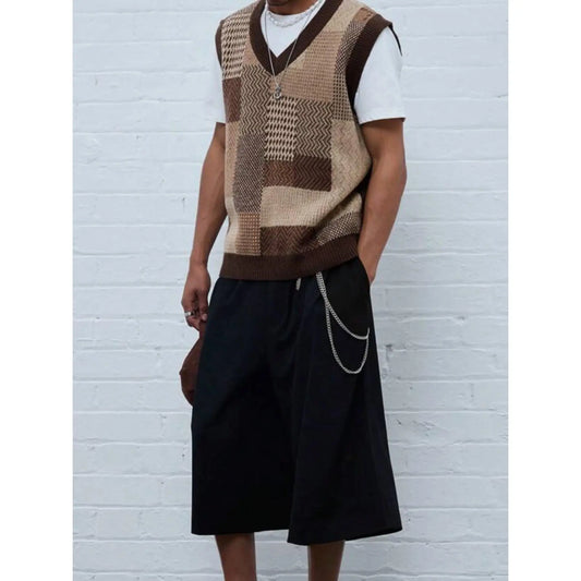 Men's V-neck color-blocked plaid knitted vest, a vintage checkerboard sleeveless waistcoat, with a loose fit, lazy and concealing fat, breathable without sweating, machine washable, suitable for workplace commuting and other occasions