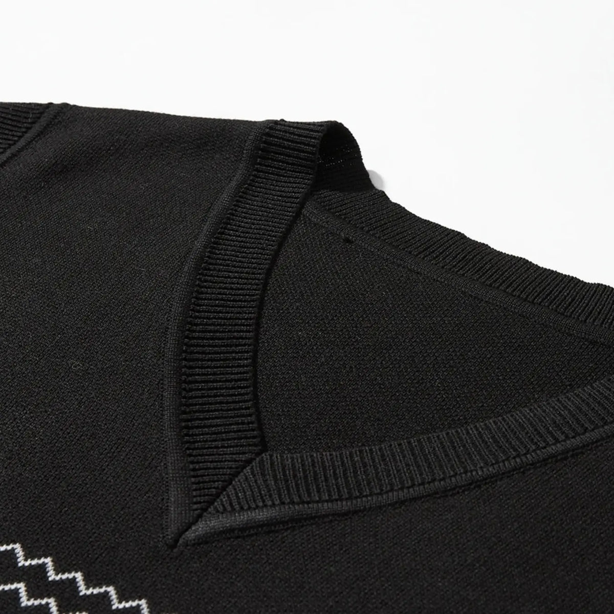 Men's Regular Fit Geometric Print V Neck Sweater Vest, Menswear Casual Stylish Fashion Preppy Youthful Aesthetic Sleeveless Knit Top for Fall & Winter Aesthetic