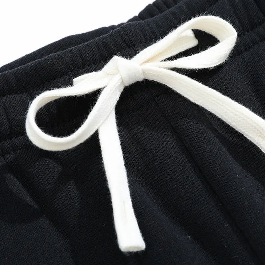 3-Pack Men’s casual 3/4 shorts: elastic waistband drawstring athletic 3/4 shorts. Simple solid color that pairs easily—suitable for summer daily commuting and work, street and outdoor activities, holiday leisure, sports running, a