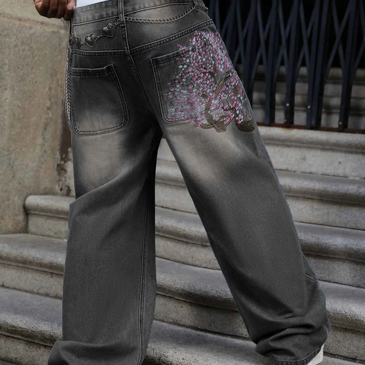 Men's New Washed Loose Denim Jeans, Baggy Wide Leg, Fashionable Embroidered Casual Style, Versatile All-Season Wear, Comfortable & Stylish Design