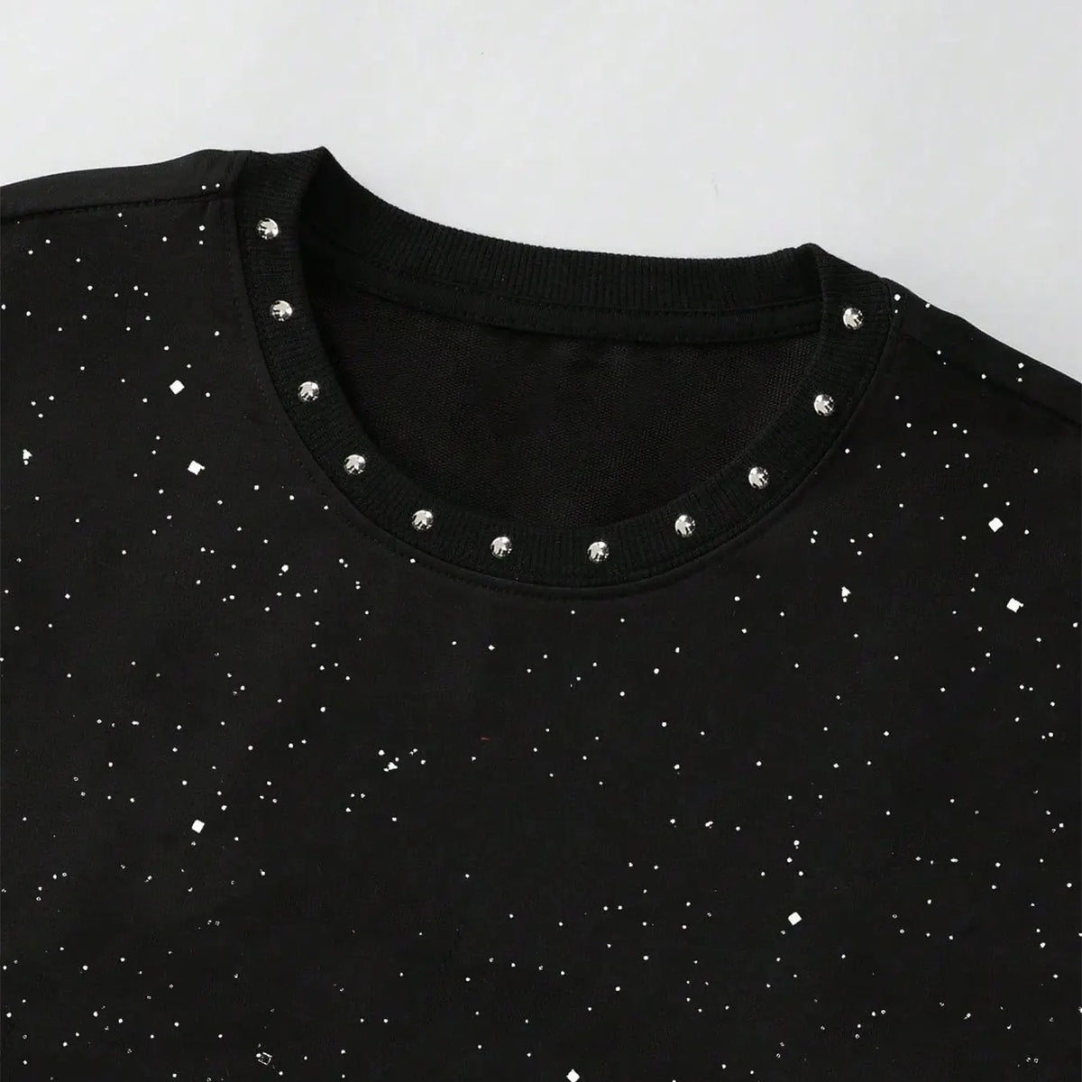 Men's Dark Angel Print Rivet Rhinestone Sleeveless Graphic Vest, Vintage Splatter Loose Fit, Summer Streetwear, Slimming and Versatile