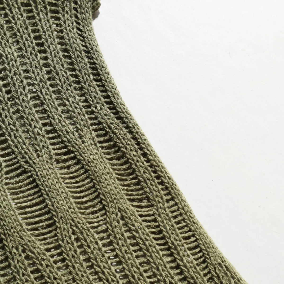 Olive Hollow Out Knit Sleeveless Vest, Knitted Vest, Men's Loose Fit Breathable Classic Top, Wave Pattern Design, Casual Style, Perfect for Daily Wear, Menswear