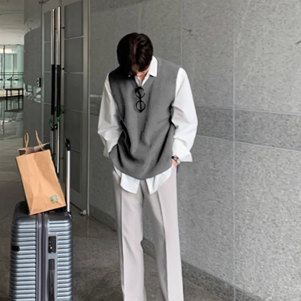 Men's Knitted Vest Spring Summer New Korean Style Loose Casual Sweater Backless Top, High-End Look, Comfortable Fit, Casual Comfy Vests